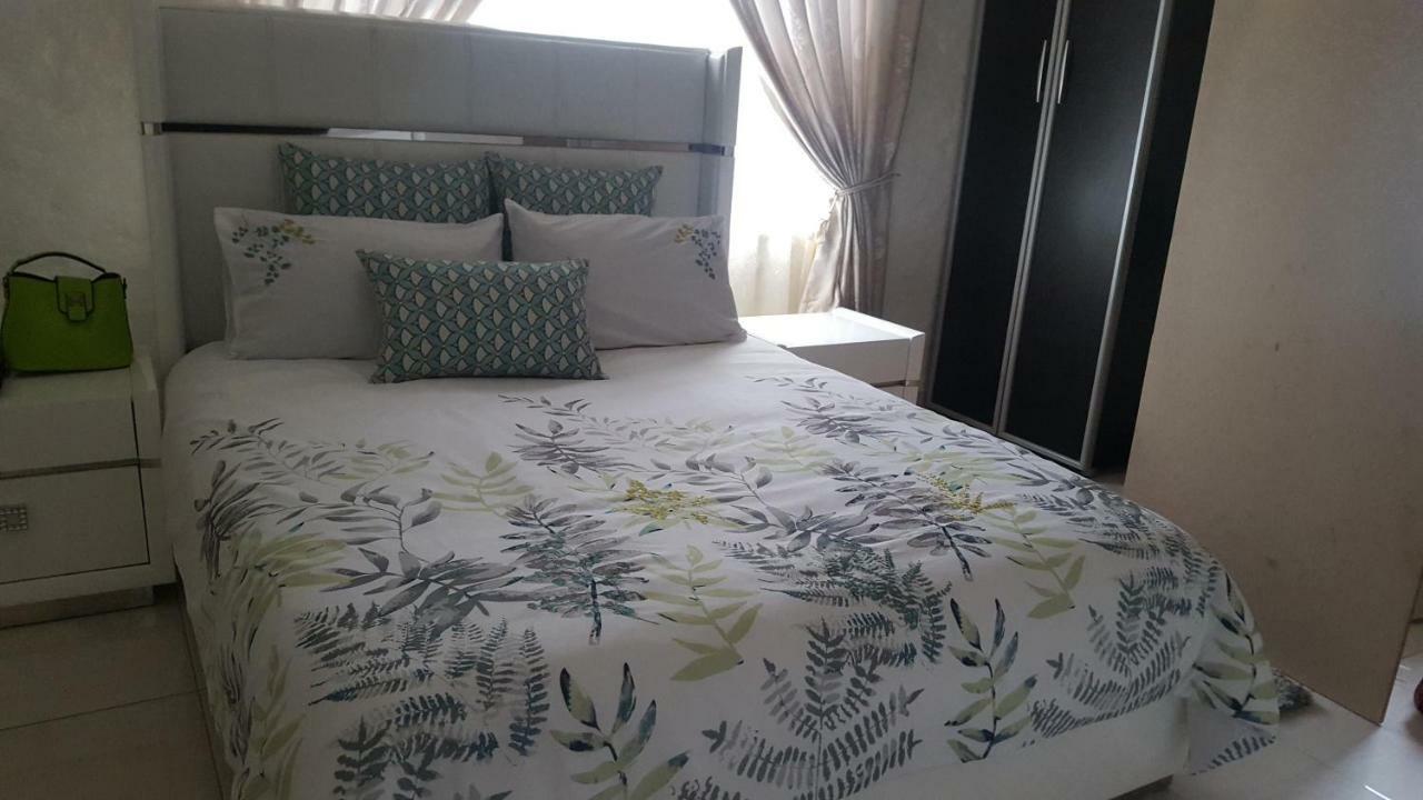 Patzerella'S Cozy Nest Hotel Krugersdorp Ngoại thất bức ảnh